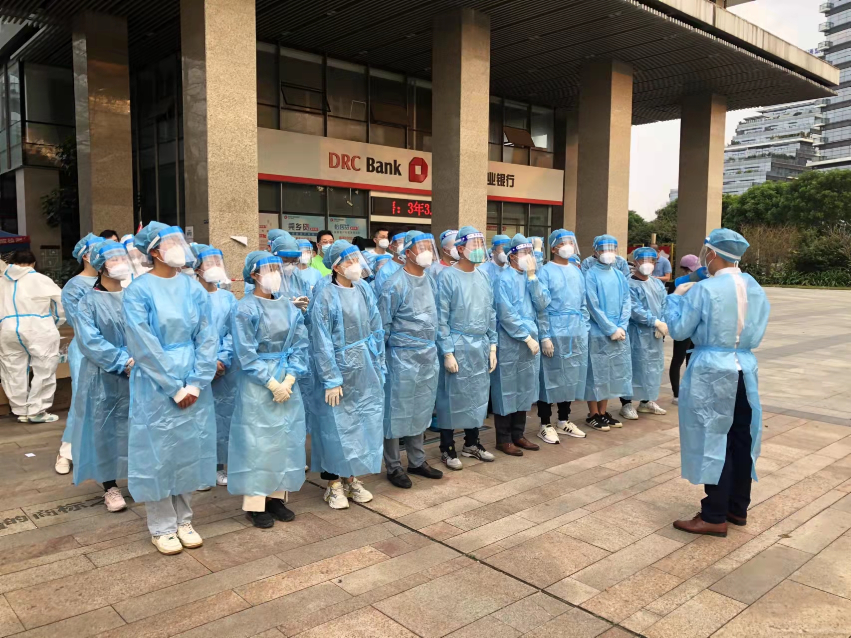 抗疫保卫战，，，，，，，奇发28一直在！