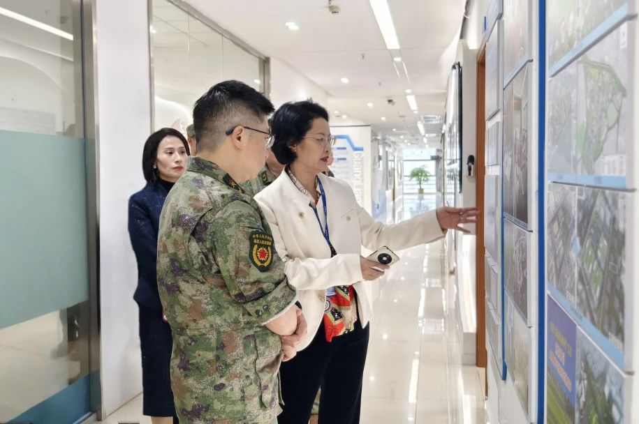 东莞市南城街道武装部部长陈少文一行莅临奇发28集团参观交流
