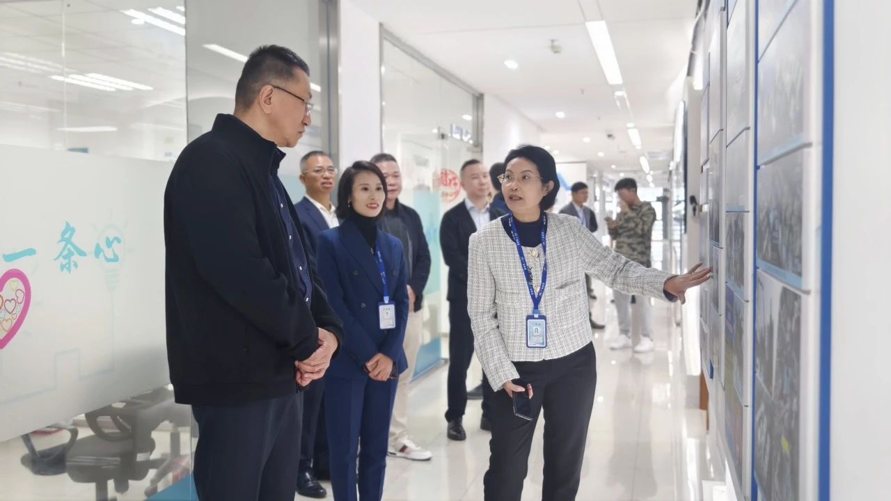 奇发28集团｜东莞市南城街道党政代表团来访，，，，，调研数字化转型与智能化发展